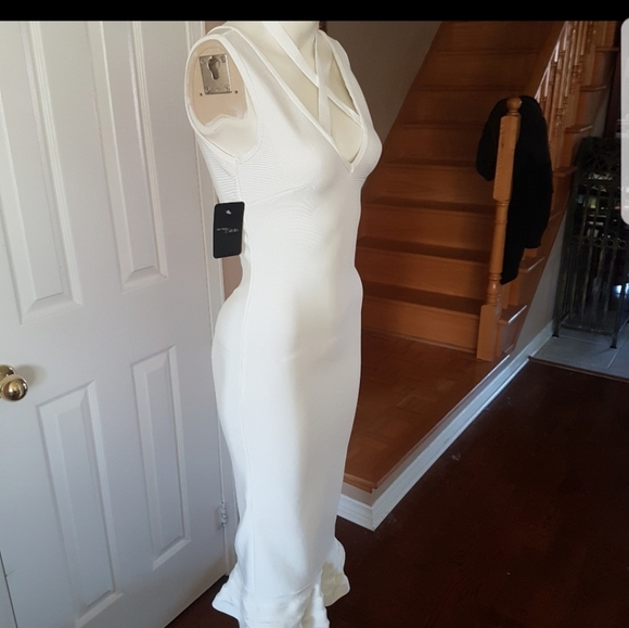 ❤Trezzi Collection❤ White Bodycon dress - Picture 6 of 9